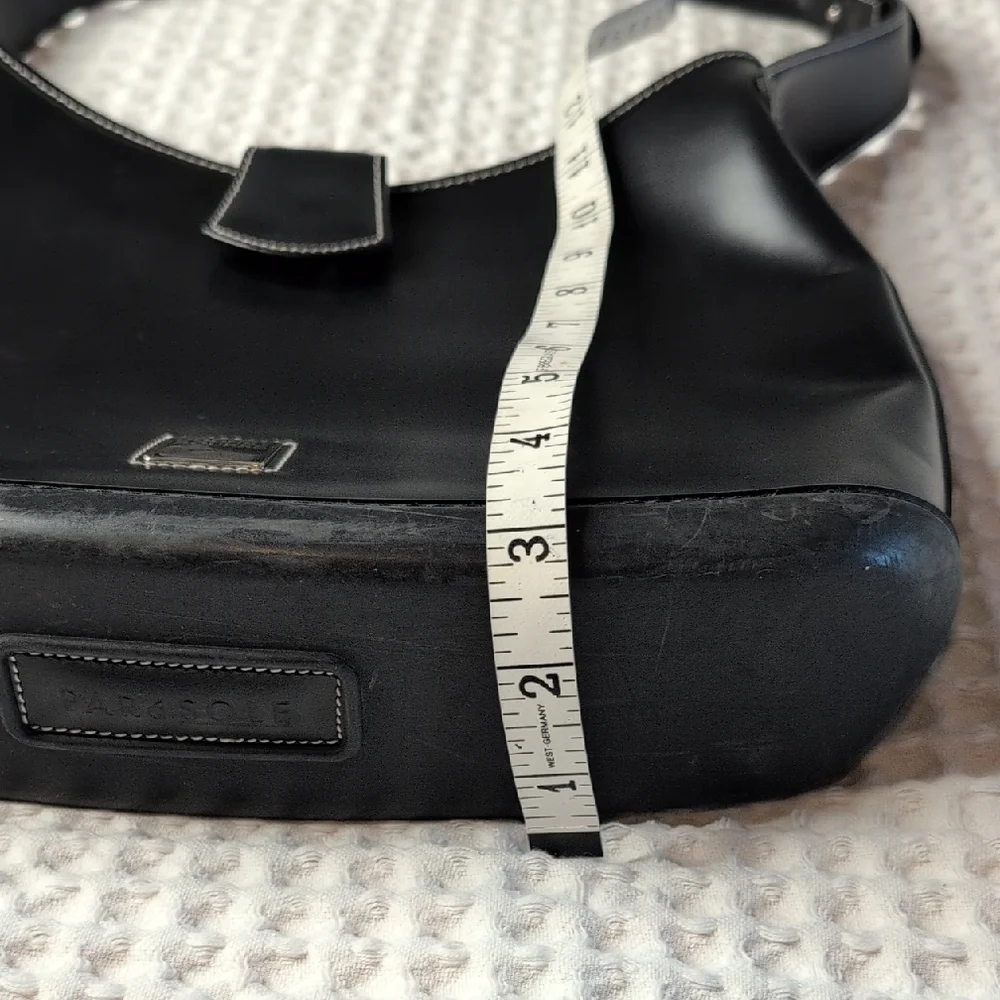 Dooney & Bourke Black Leather Shoulder Bag - Picture 10 of 11
